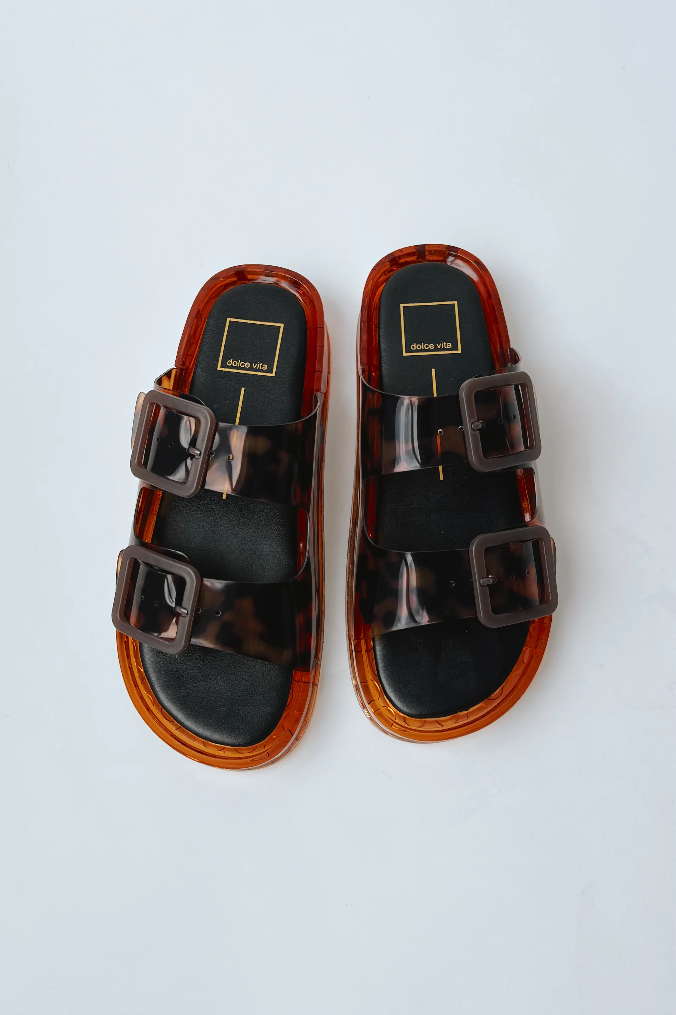 Dolce Vita: Julio Sandal in Tortoise Vinyl - Image 5