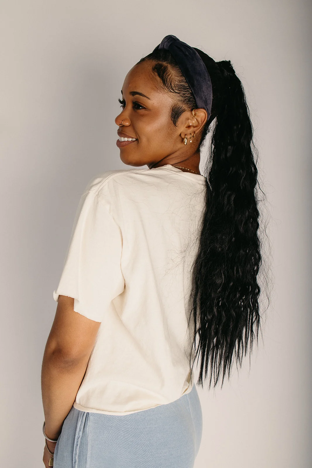 La Dolce Vita Vintage Graphic Crop Tee in Ivory - Image 3