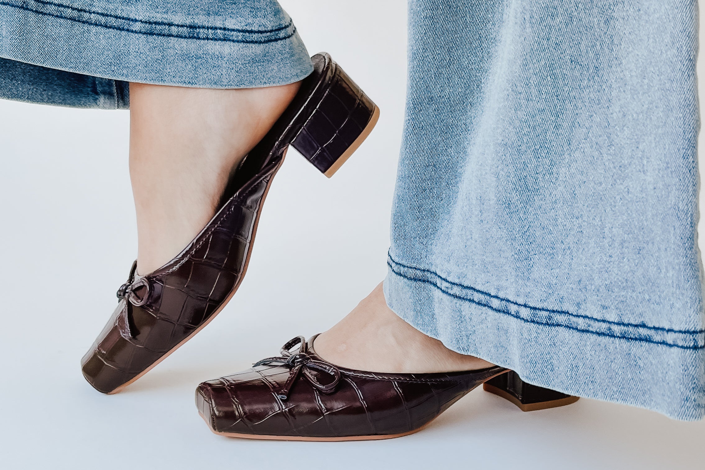 Matisse: Geneva Heeled Mule in Coffee Croc - Image 3