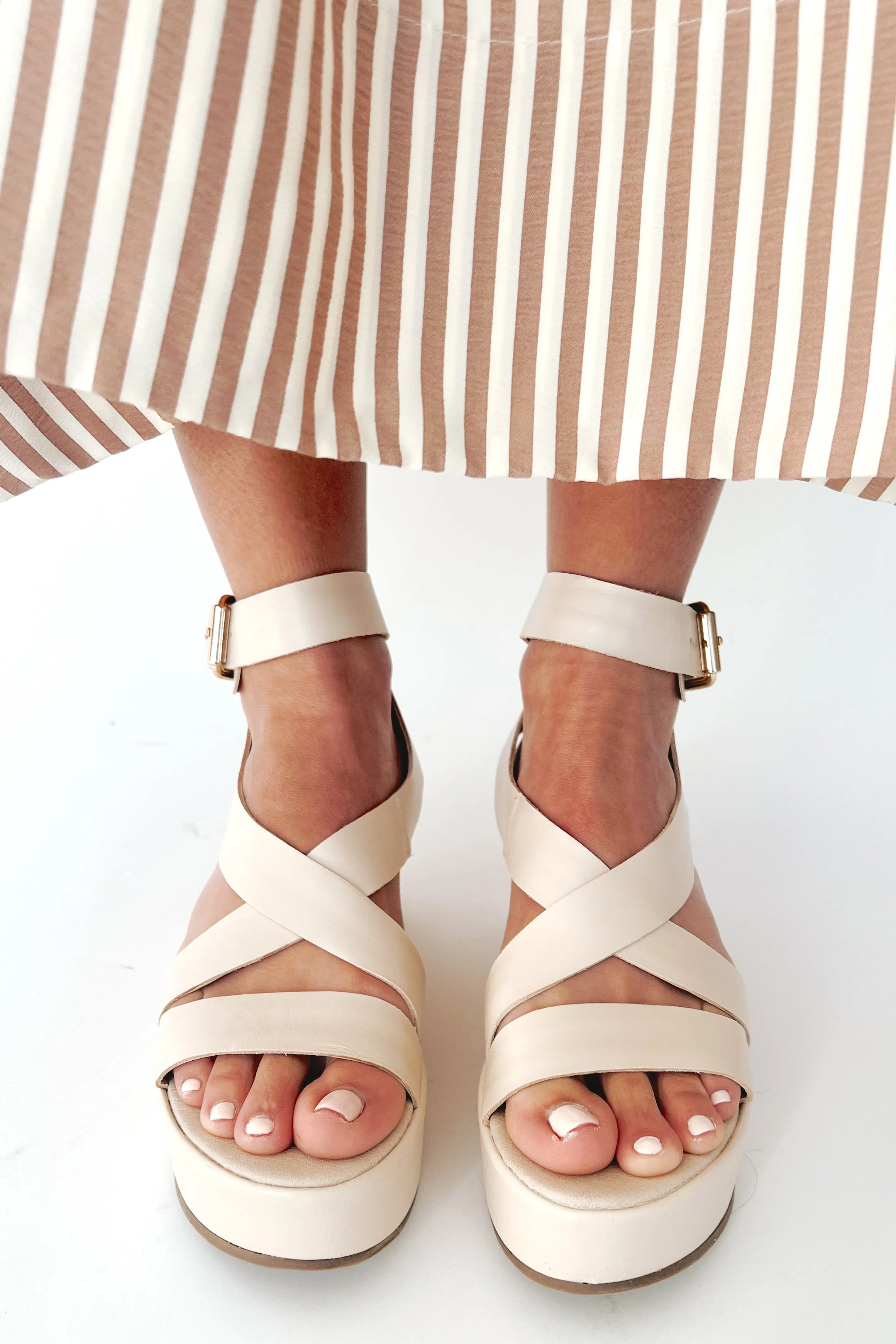 Matisse: Pascal Platform Sandal in Bone