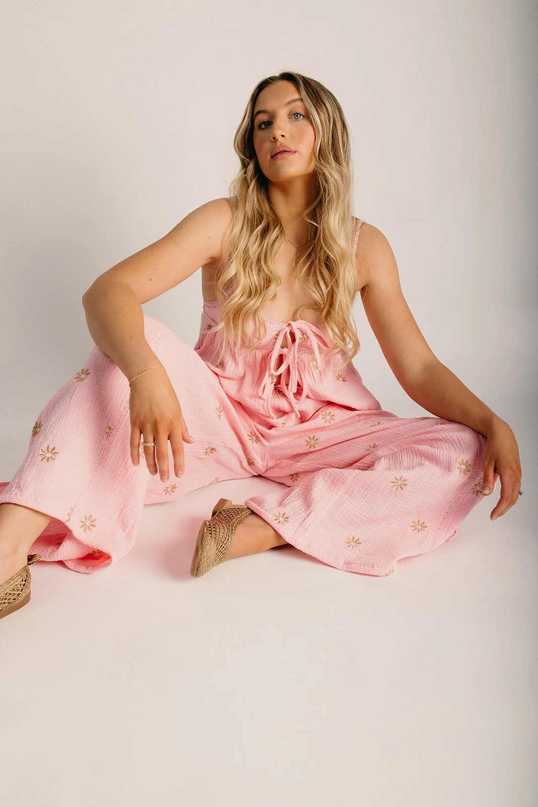 The Adella Crinkle Gauze Top + Jogger Set in Blush - Image 9
