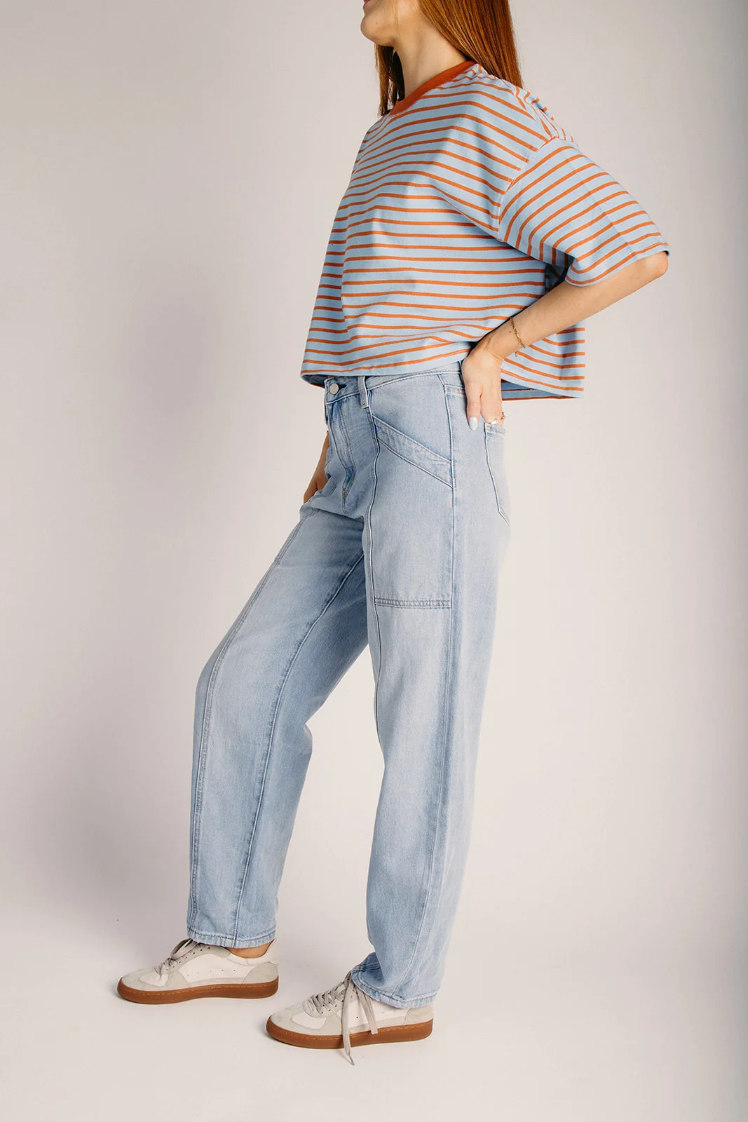 The Bates Pocket Detail Barrel Jean in Light Denim - Image 2