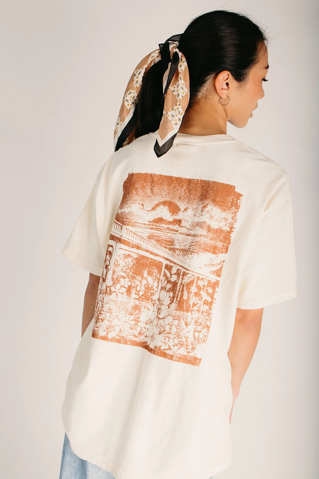 The Big Sur California Graphic Oversized Tee in Ivory - Image 2
