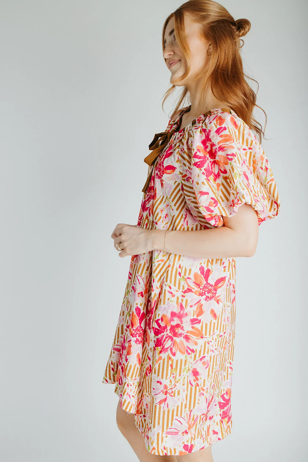 The Brinson Puff Sleeve Floral Dress in Pink + Taupe - Image 7