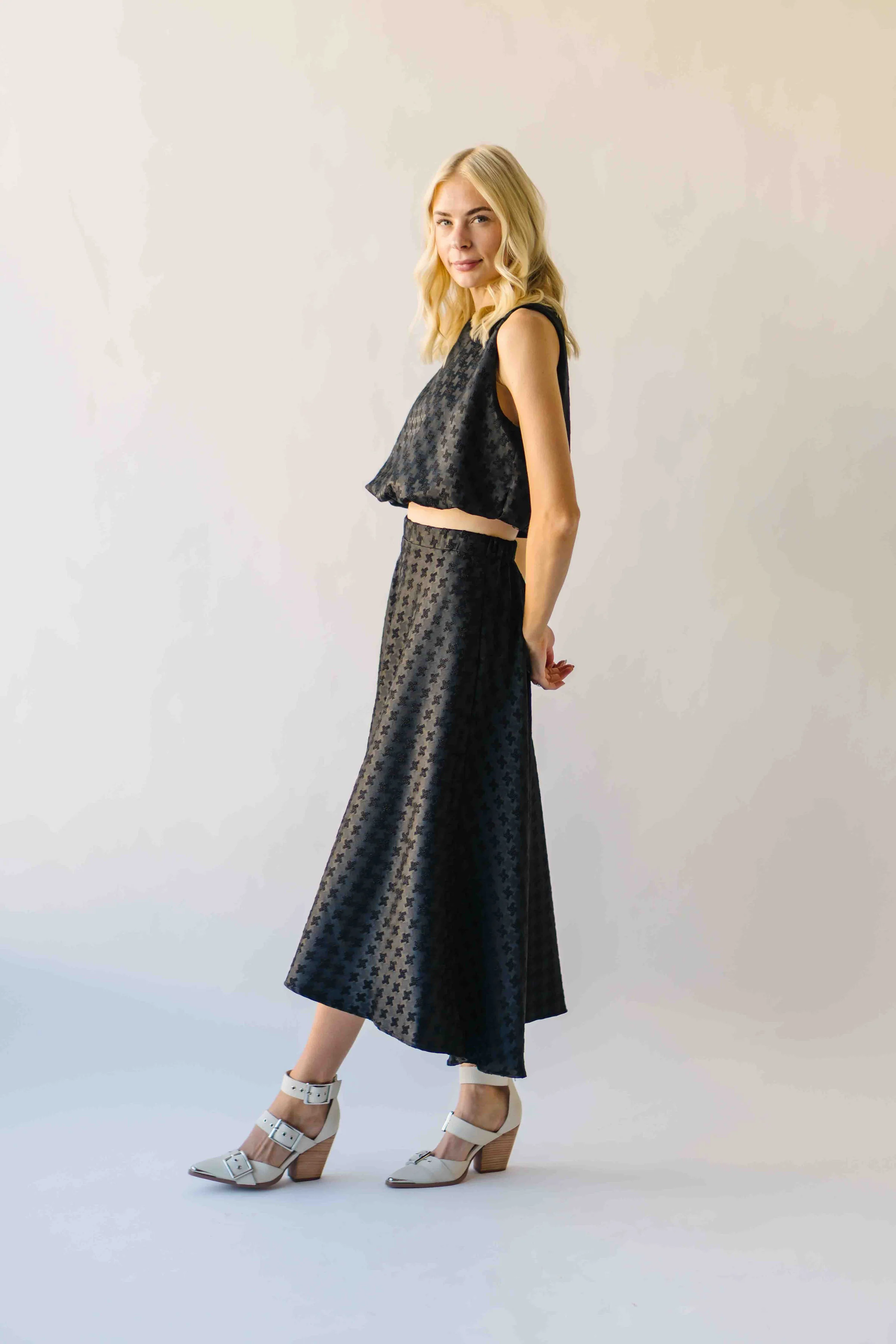 The Bronson Houndstooth Bubble Blouse in Black - Image 6