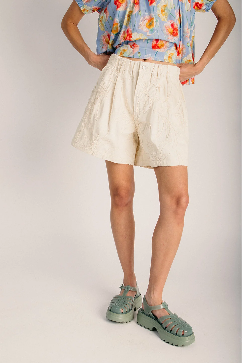 The Cascadia Embroidered Cotton Short in Buttercream