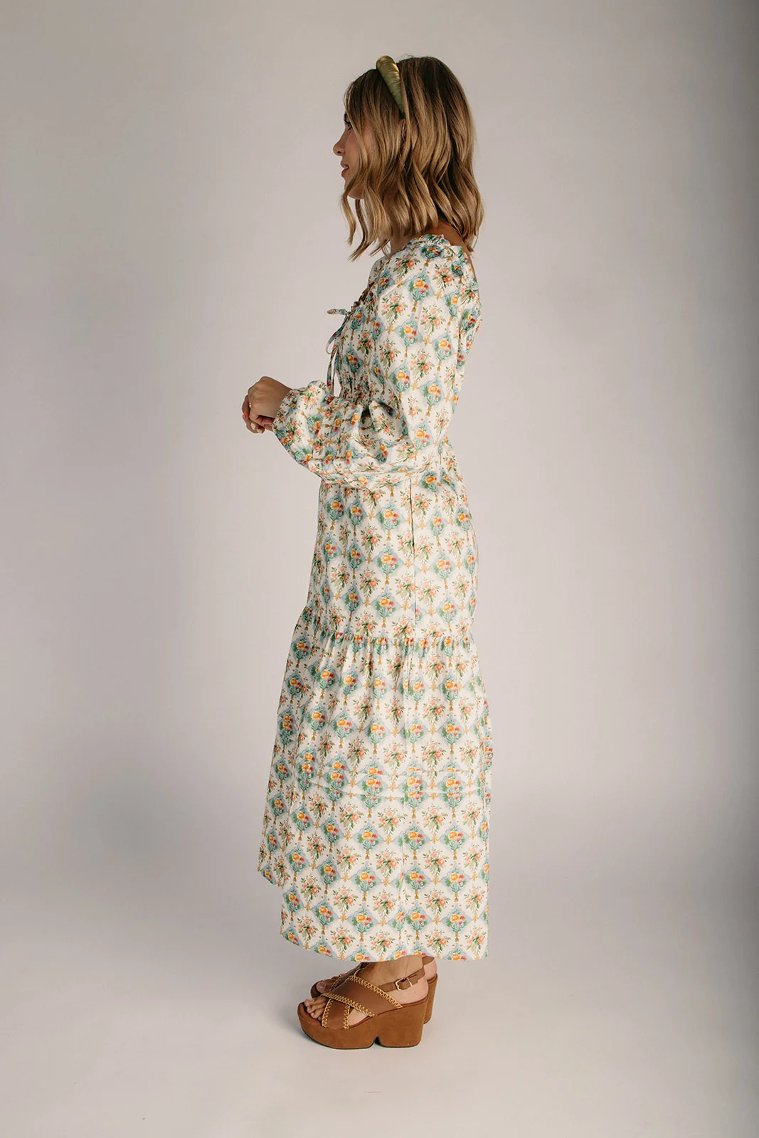 The Gladin Floral Maxi Dress in Cream Multi - Image 3