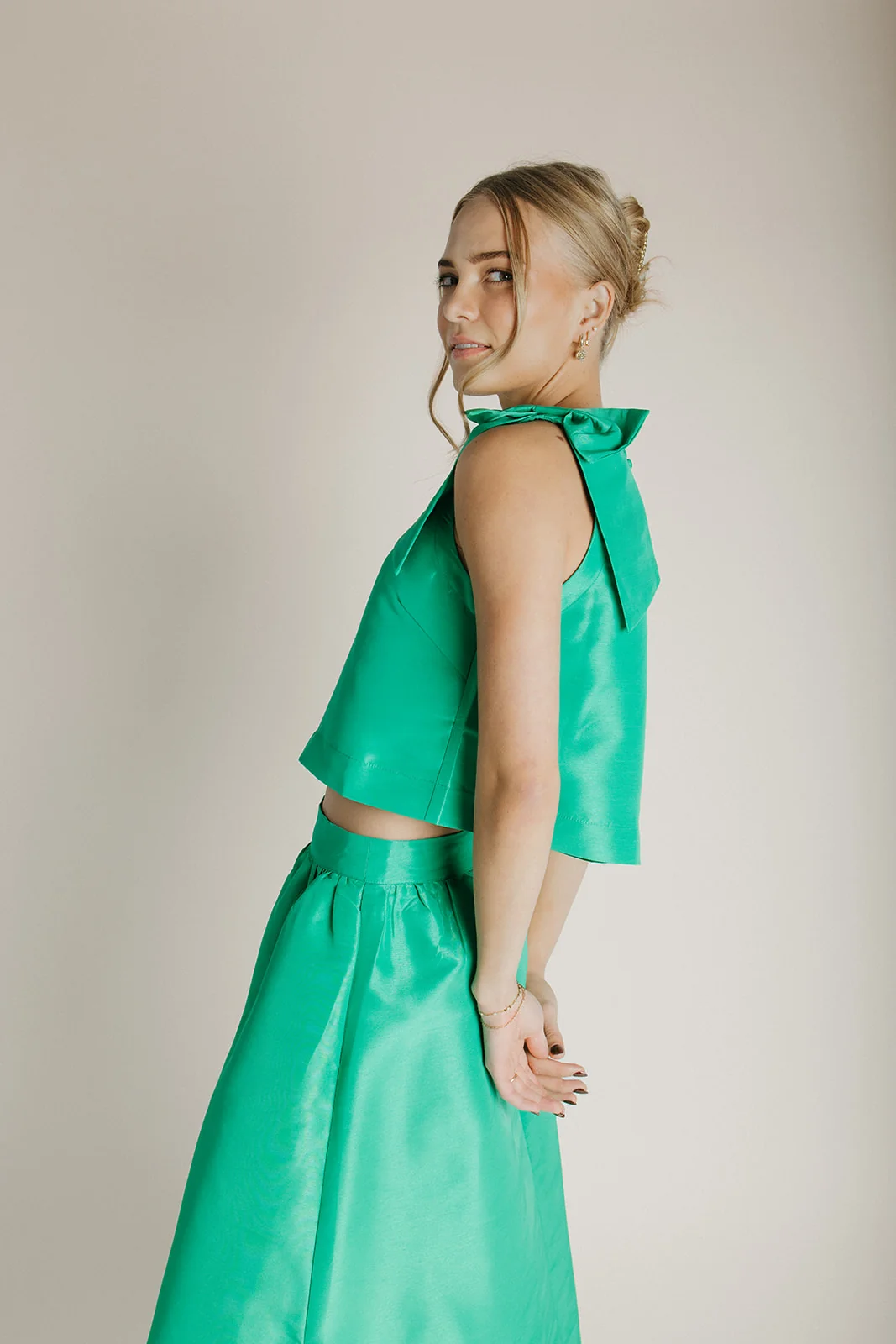 The Hestia Metallic Tank in Kelly Green - Image 4
