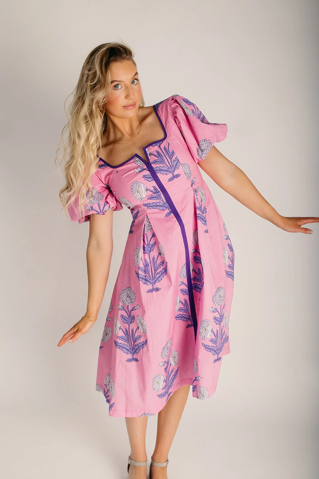 The Hollin Pleated Detail Midi Dress in Pink - Image 3