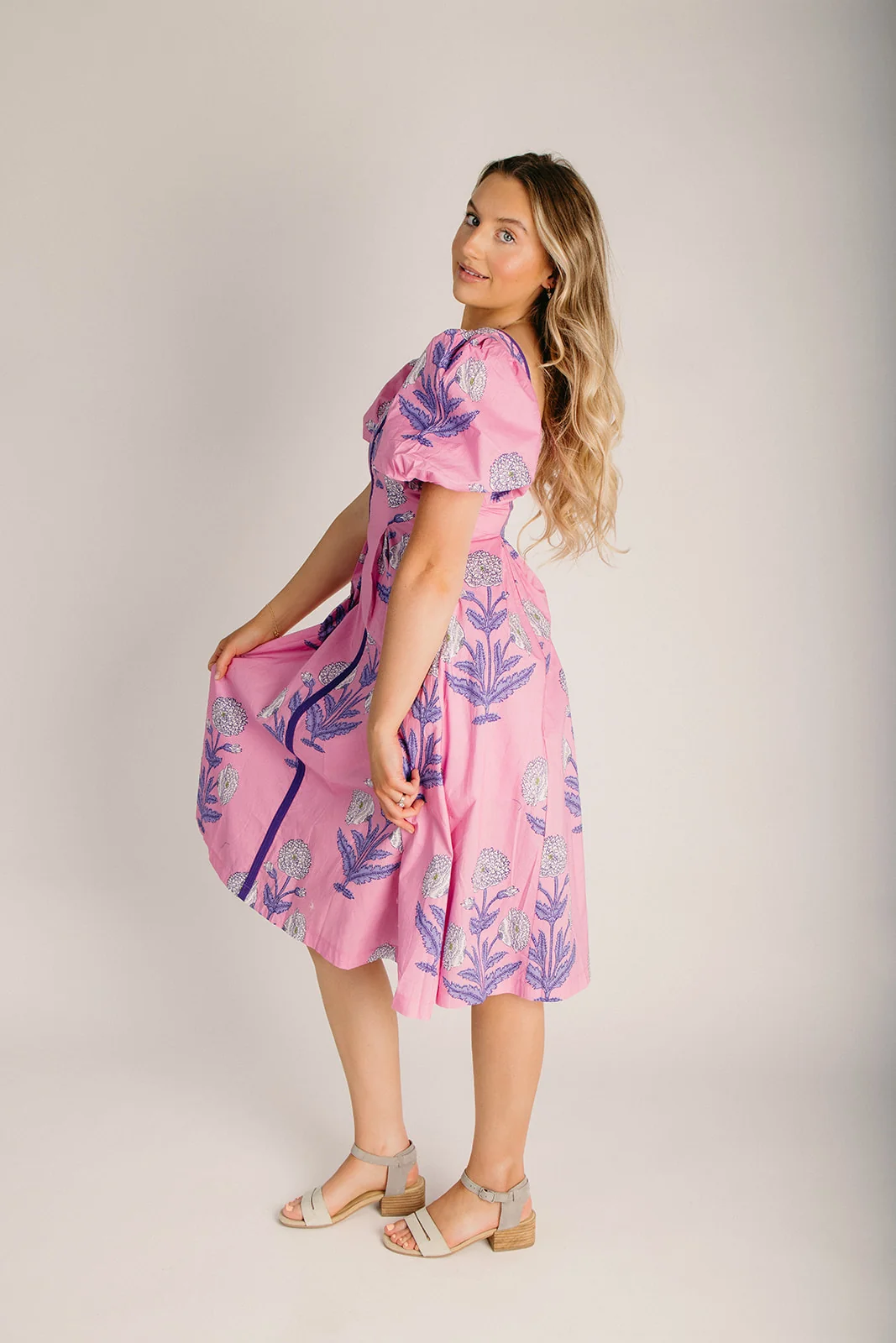 The Hollin Pleated Detail Midi Dress in Pink - Image 4