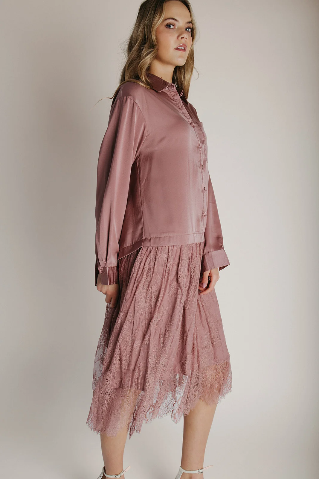 The Illiana Mixed Satin + Lace Midi Dress in Mauve - Image 4