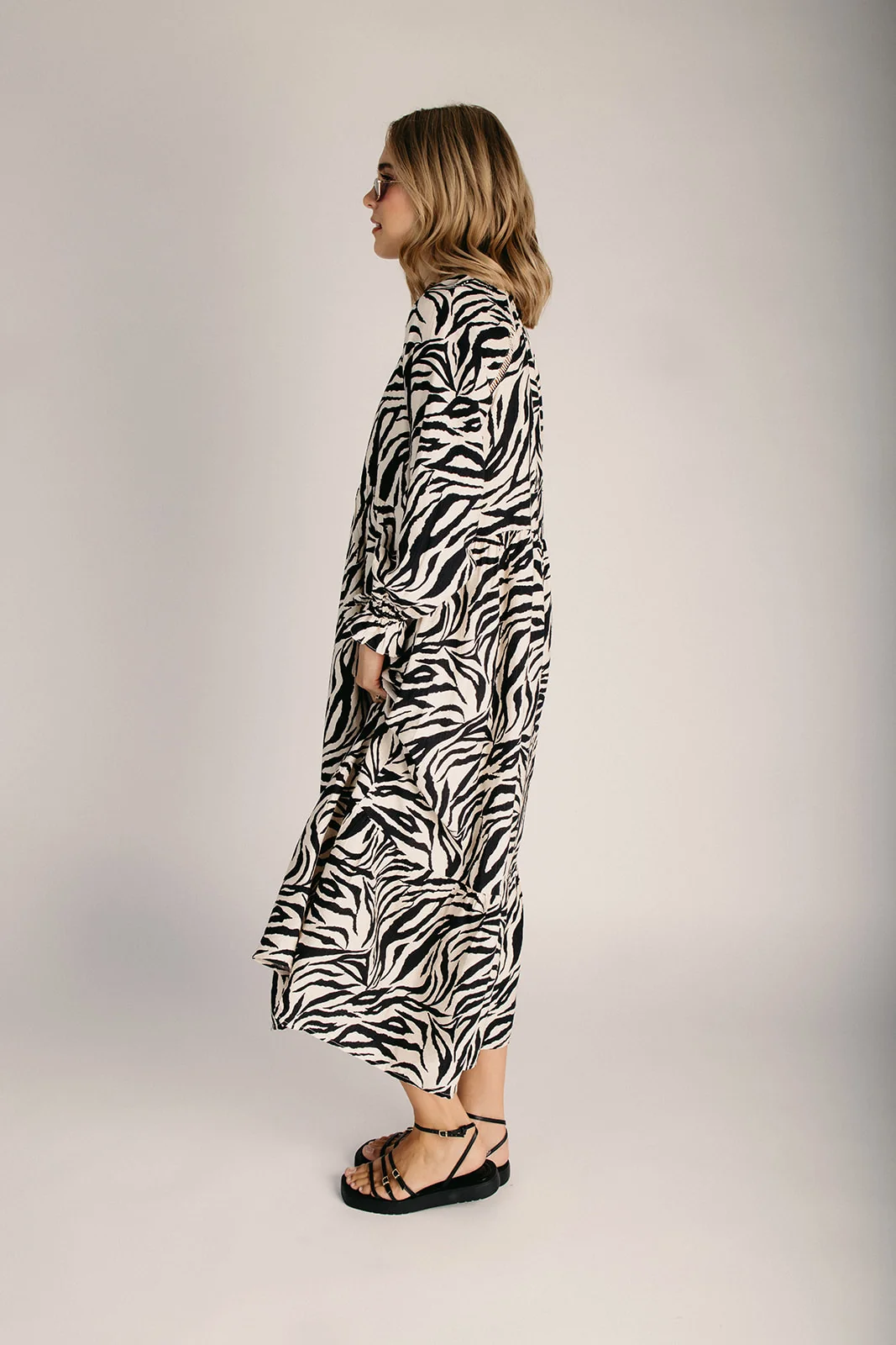 The Lathan Zebra Print Flowy Maxi Dress in Black - Image 4