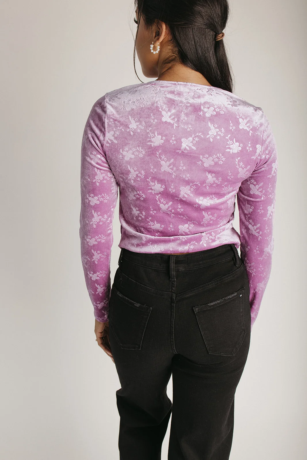 The Ludington Velvet Cardigan in Purple - Image 2