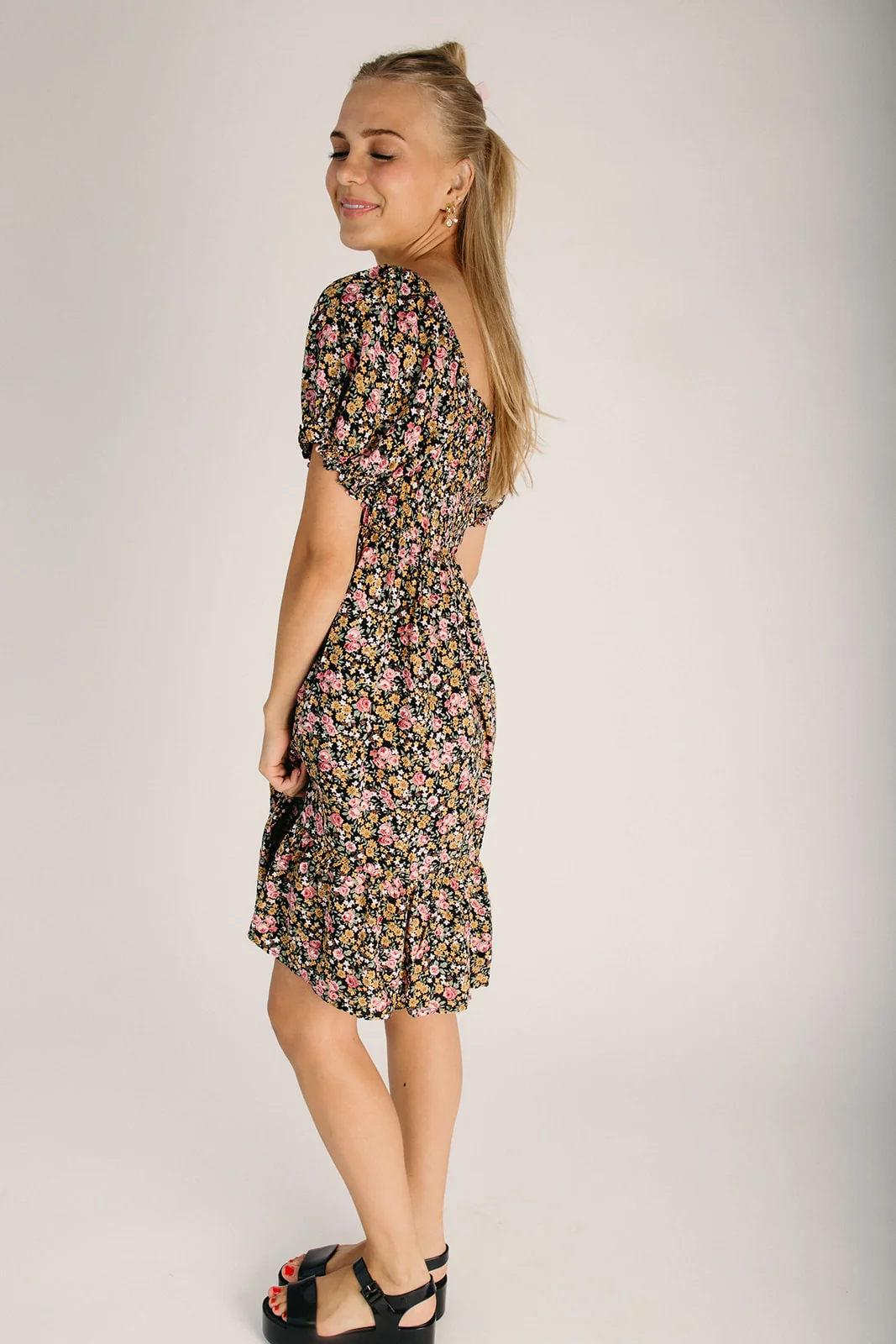 The Mulberry Puff Sleeve Floral Dress in Black + Pink - Image 4