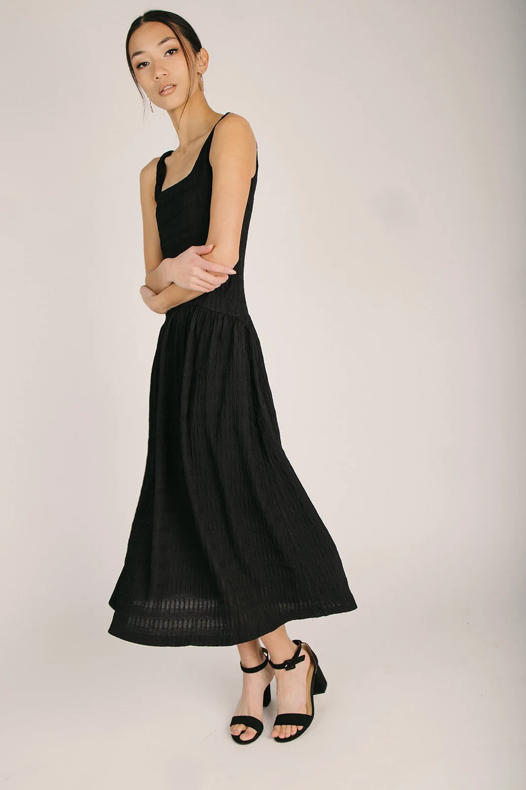 The Newbold Textured Midi Tank Dress in Black - Image 5