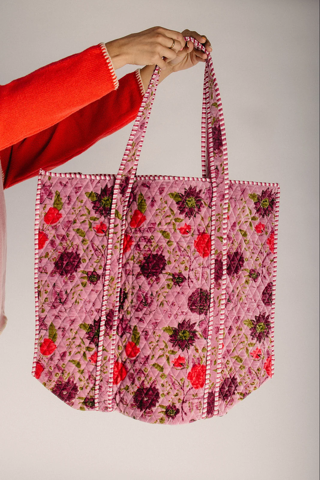 The Parson Floral Quilted Bag in Plum