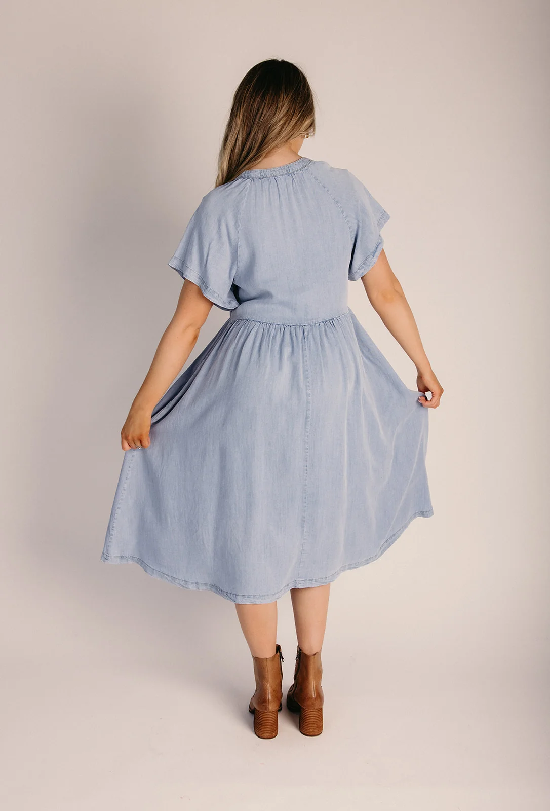The Rosario Tencel Midi Dress in Denim - Image 4