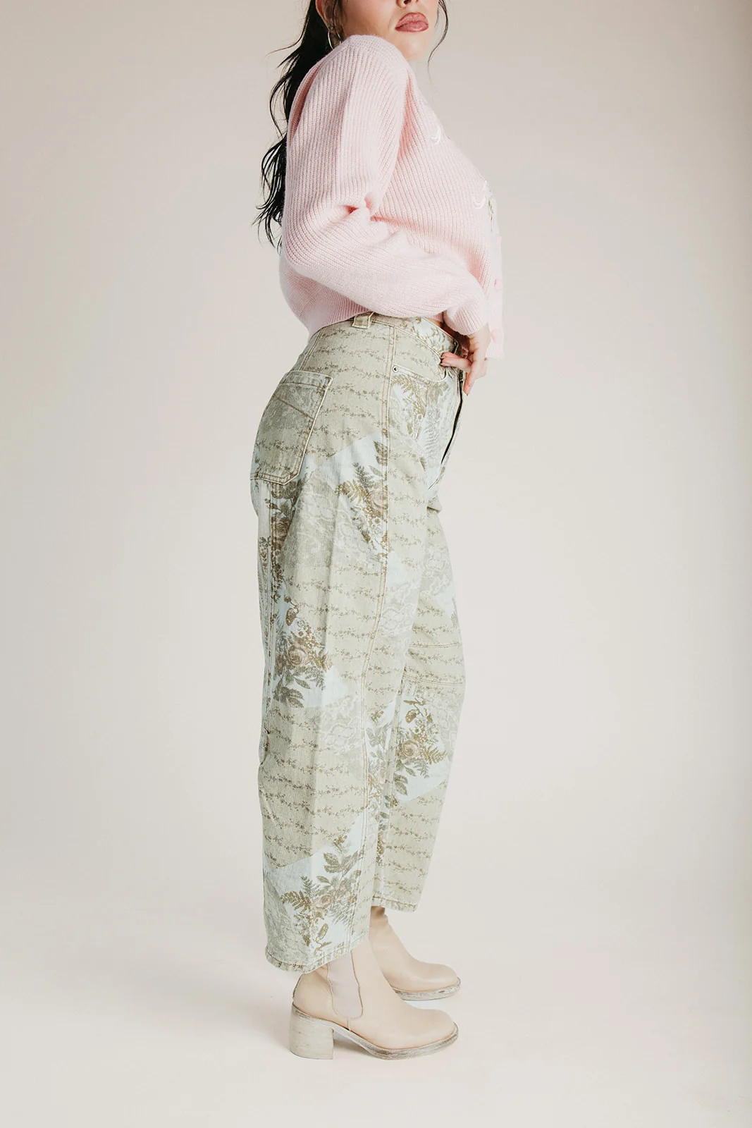 The Runion Printed Barrel Pant in Multi - Image 3