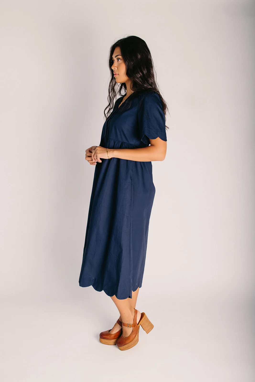 The Sintay Scalloped Edge Midi Dress in Navy - Image 4