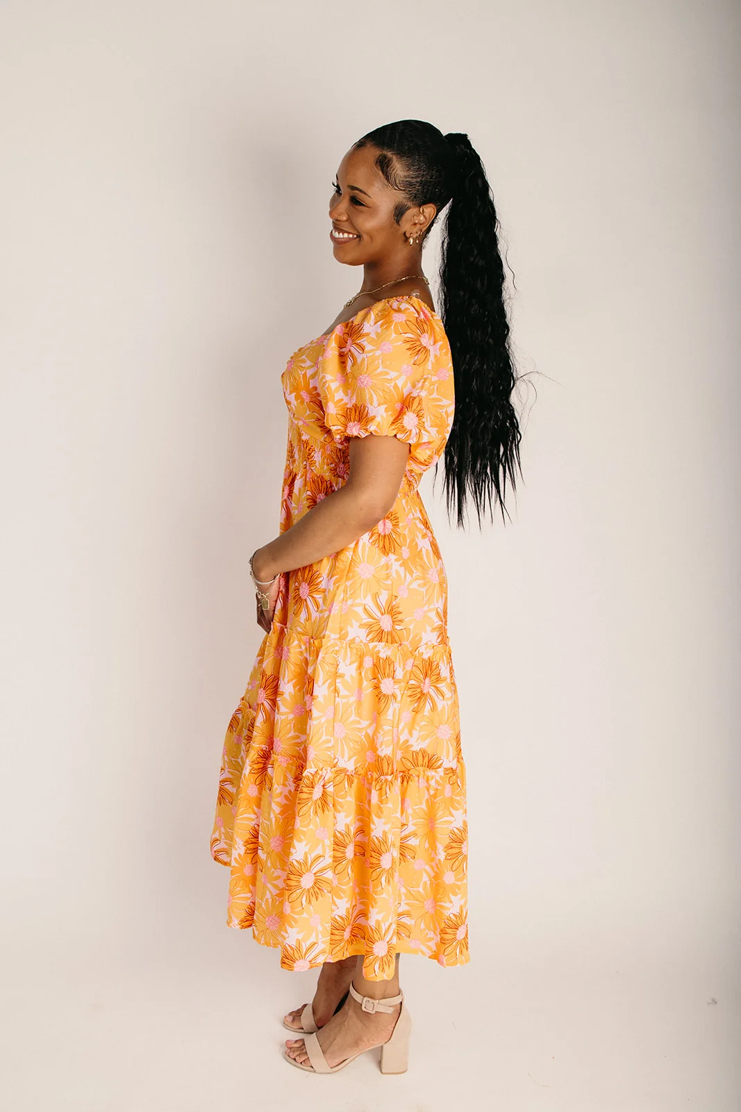 The Skoro Puff Sleeve Midi Dress in Pink Floral - Image 4