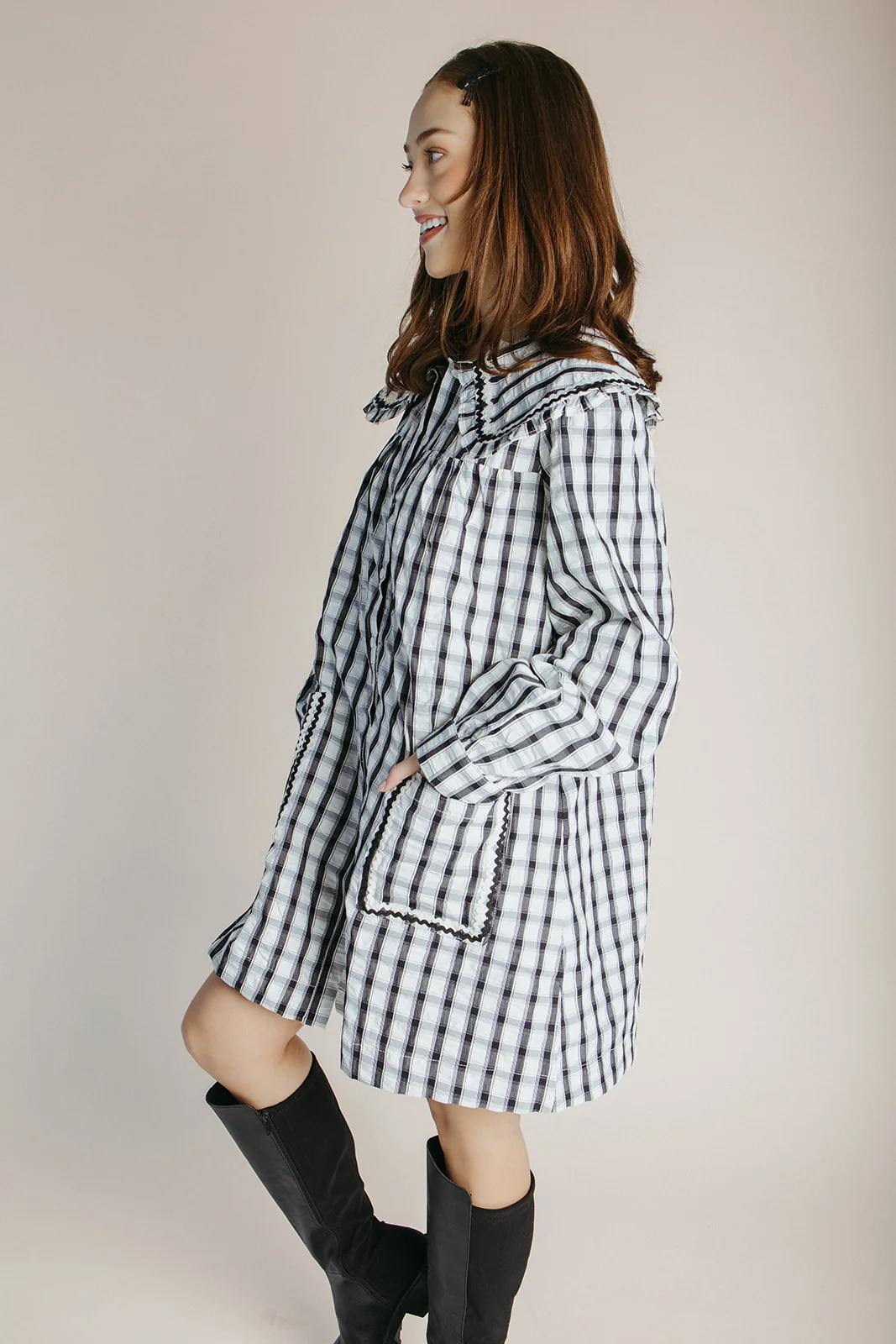The Steffy Plaid Puff Sleeve Dress in Black + Cream - Image 5