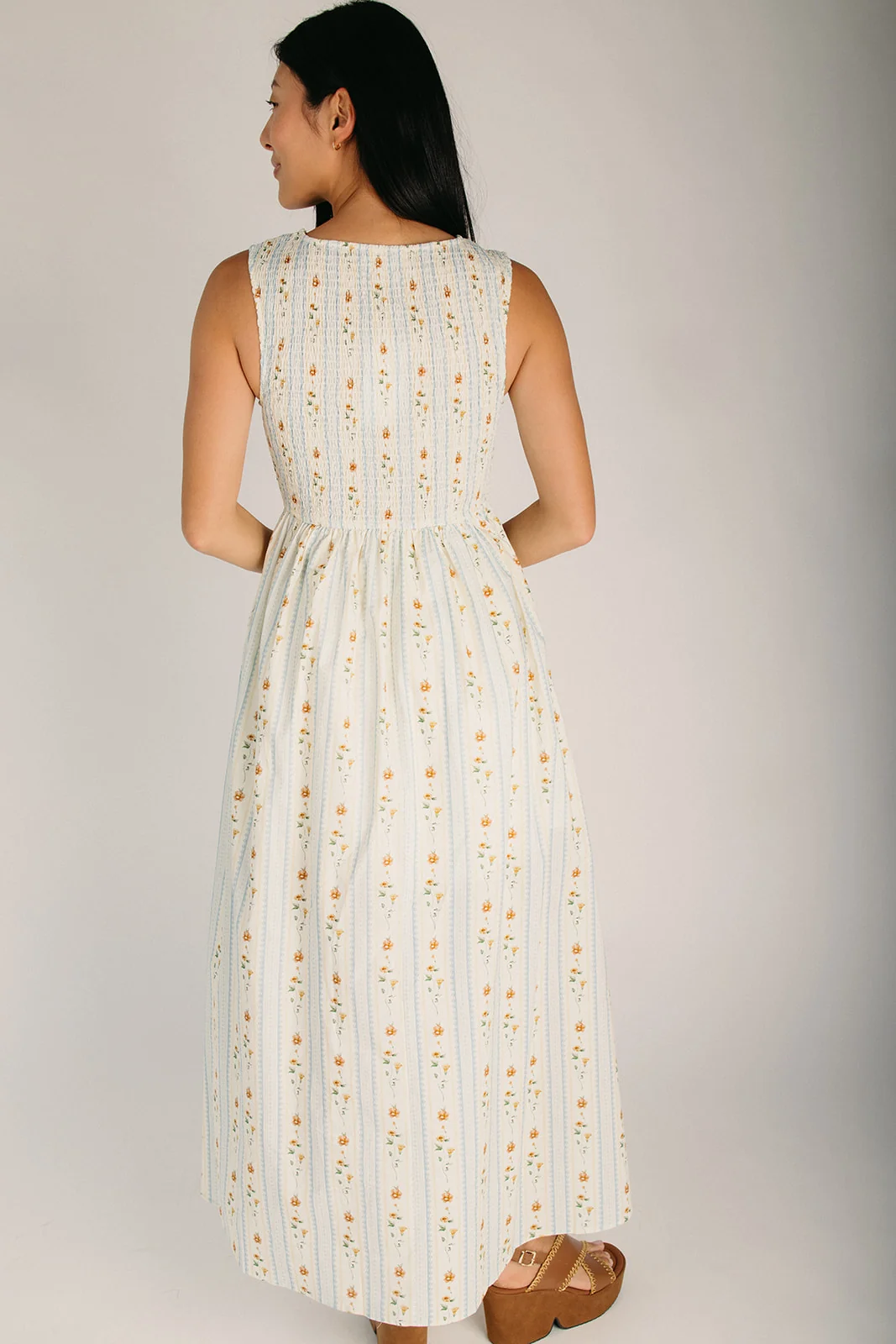 The Vega Vertical Floral Midi Dress in Chambray Multi - Image 3