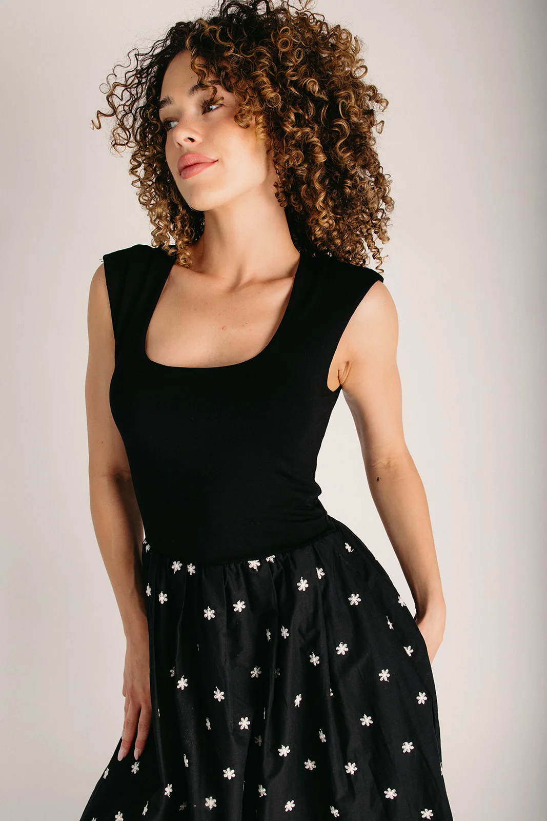 The Wiggins Scoop Neck Embroidered Dress in Black - Image 3