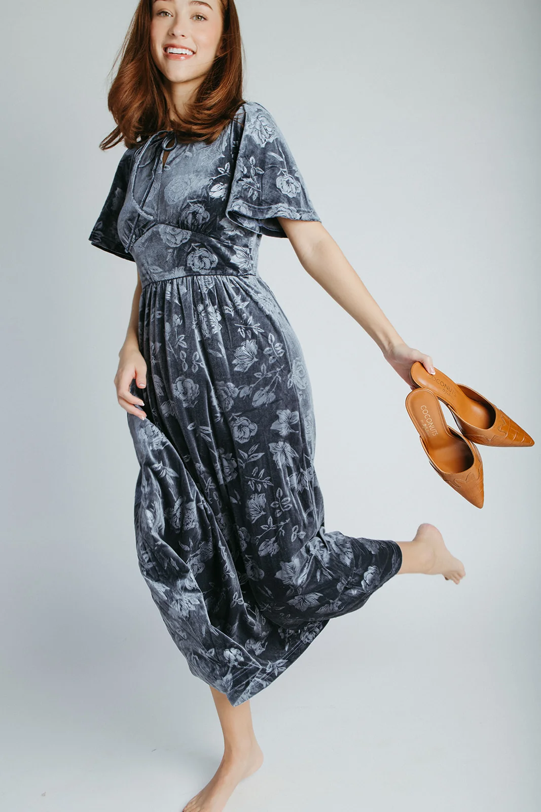 The Zeller Burnout Velvet Midi Dress in Dusty Blue - Image 4